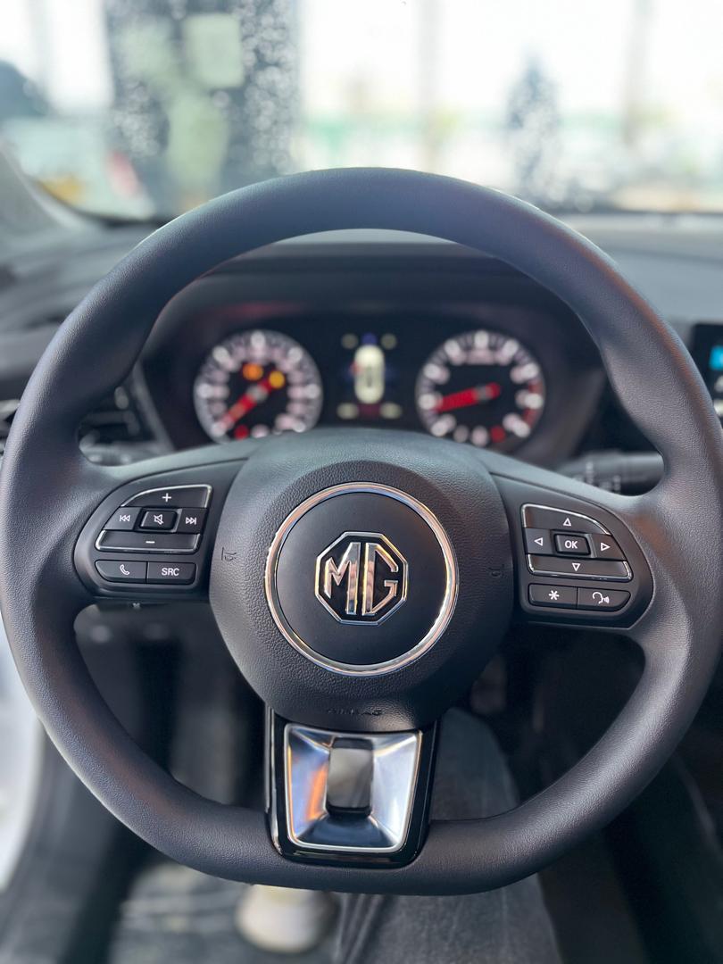 MG MG5
